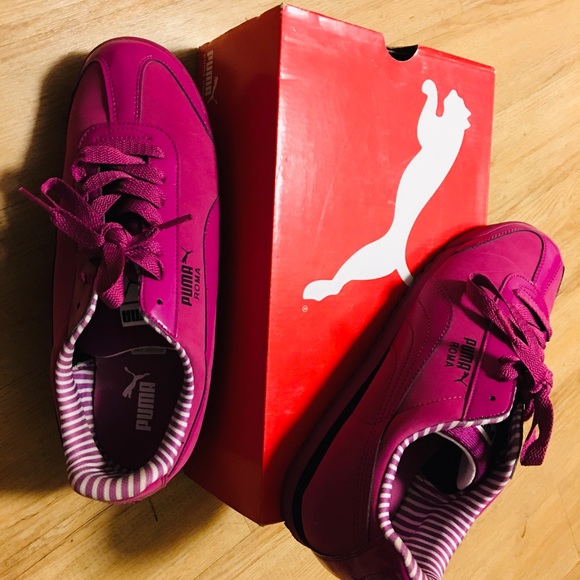 PUMA Roma NBK Patent Women Shoes - Picture 2 of 5